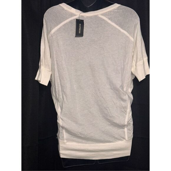 NEW WITH TAGS Express. Crewneck Women's off white cream colored Pullover Lightwe - Picture 3 of 6
